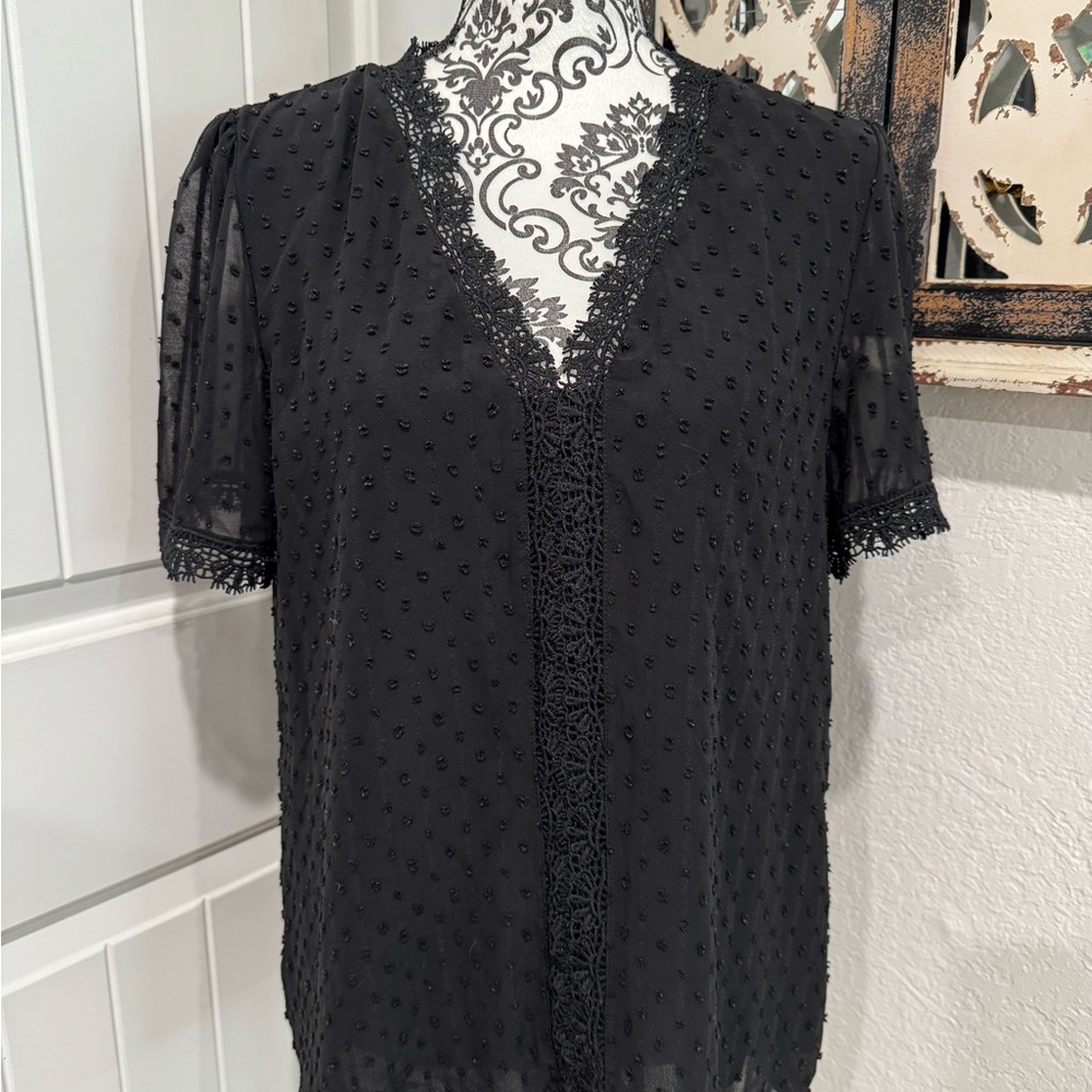 Elegant Black Lace Trim Women's Top
